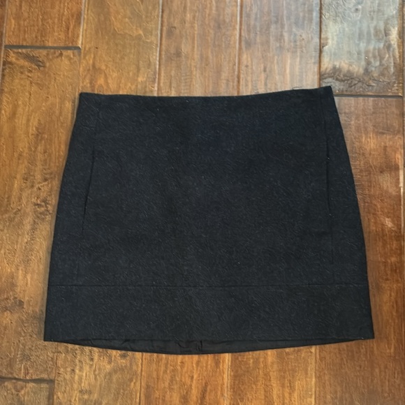 Size 6 J.crew min wool skirt with pockets - Picture 1 of 6
